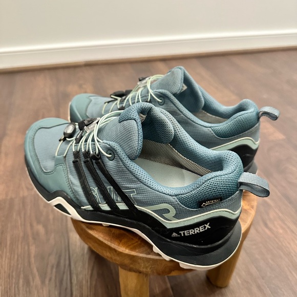 Adidas Women’s Terrex Swift R2 Gore Tex Trail Hiking Shoe, Size 9.5 - Picture 7 of 12